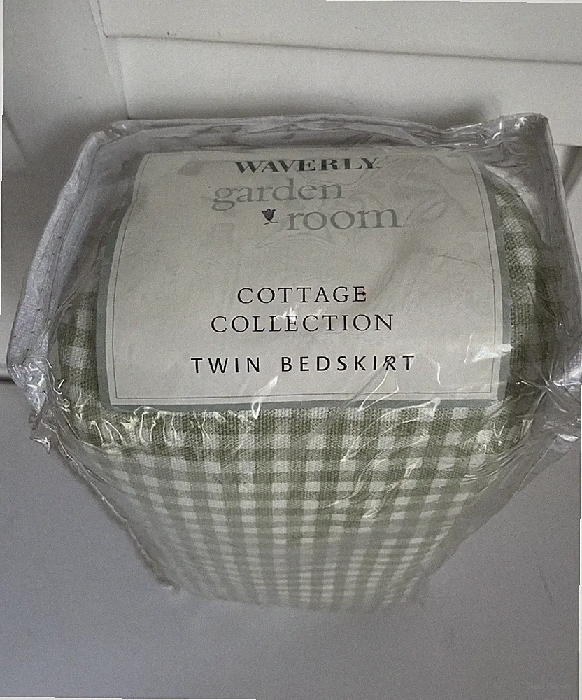 New WAVERLY Checkered Cottage Collection TWIN SIZE Bedskirt Green White NIP