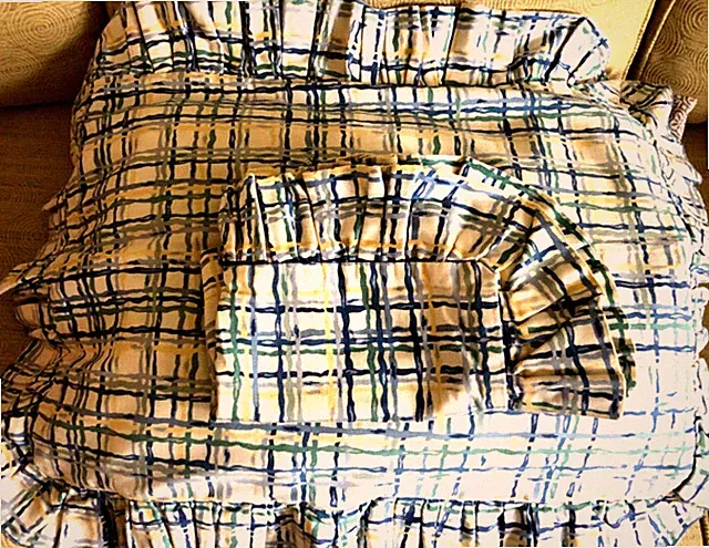 Pillow Shams Standard Size Ruffle Edge Sturdy Cotton plaid Western Textiles USA
